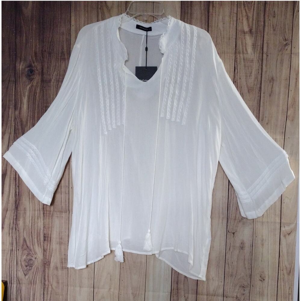 Just Fashion Now Ivory Top Size L